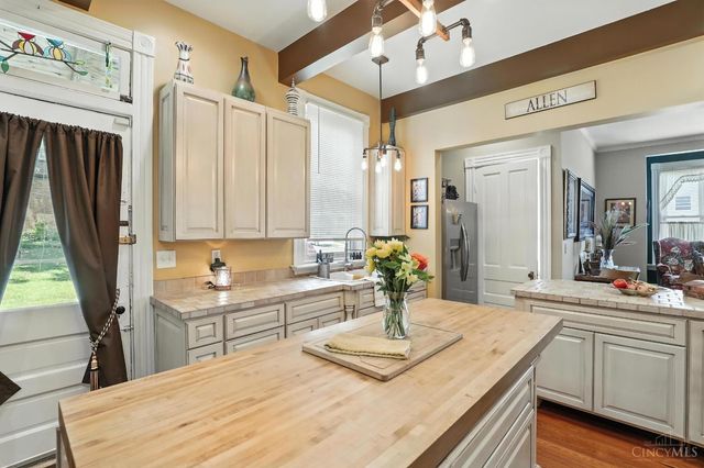 2344 Norwood Avenue, Norwood, OH 45212