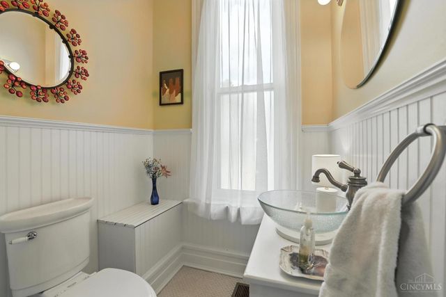 2344 Norwood Avenue, Norwood, OH 45212