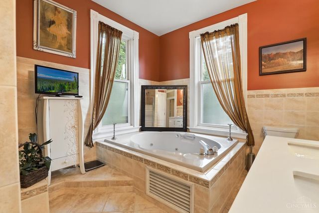 2344 Norwood Avenue, Norwood, OH 45212