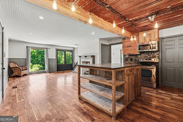 450 Big Springs Road SE, Calhoun, GA 30701