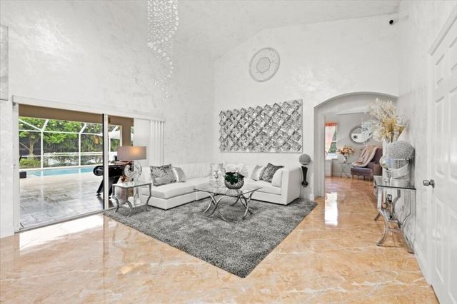 17433 Hamlin Boulevard, Loxahatchee, FL 33470