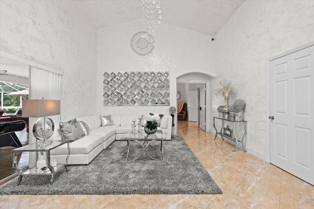 17433 Hamlin Boulevard, Loxahatchee, FL 33470