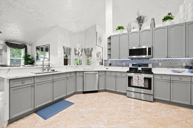 17433 Hamlin Boulevard, Loxahatchee, FL 33470