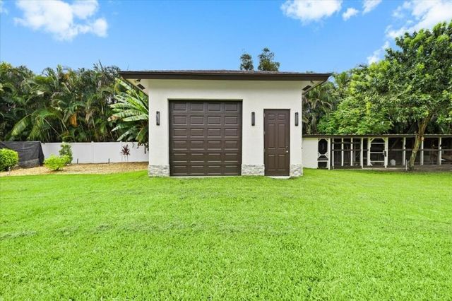 17433 Hamlin Boulevard, Loxahatchee, FL 33470