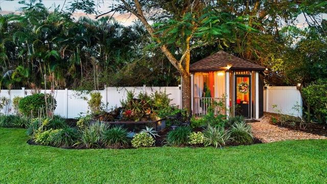 17433 Hamlin Boulevard, Loxahatchee, FL 33470