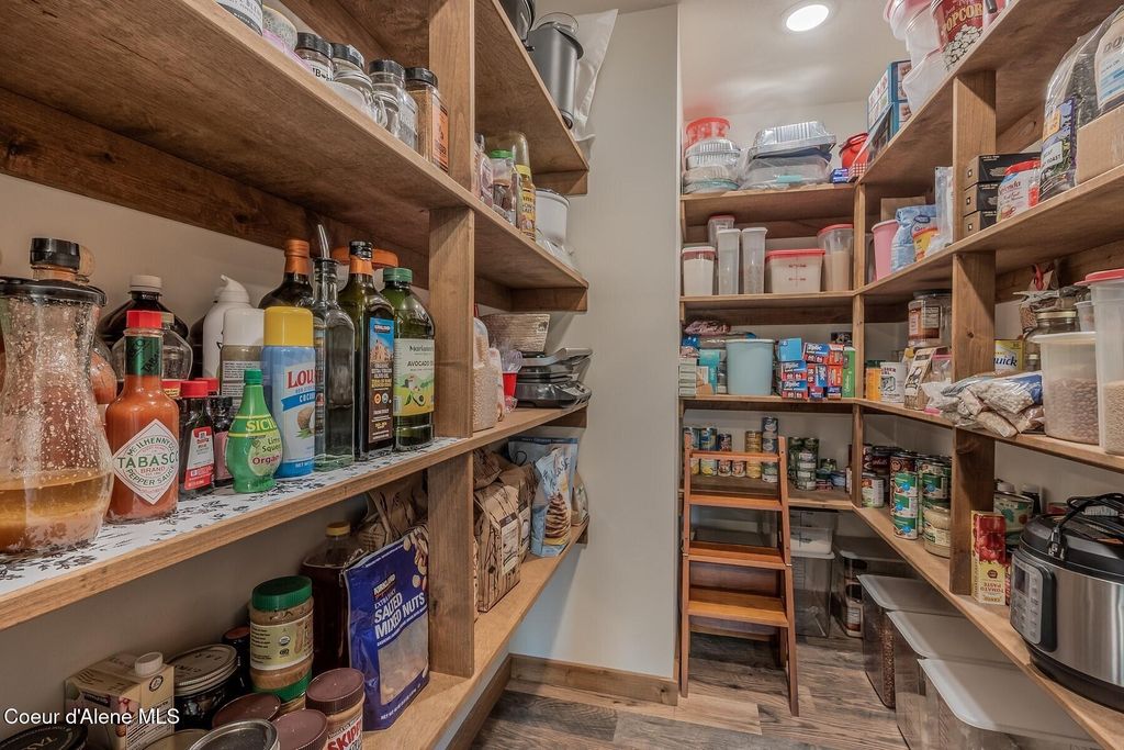 521 Magpie Lane, Sandpoint, ID 83864 photo 14