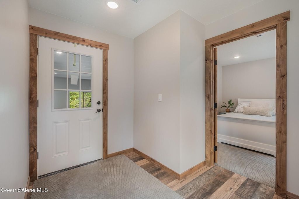 521 Magpie Lane, Sandpoint, ID 83864 photo 27