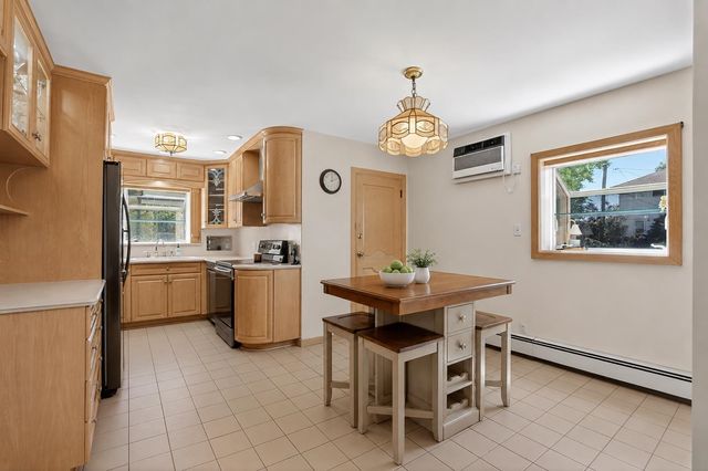 12 EAST 3RD ST, Bayonne, NJ 07002