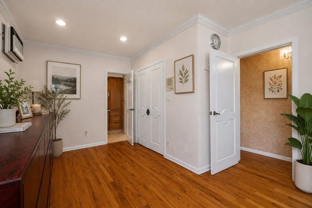 12 EAST 3RD ST, Bayonne, NJ 07002