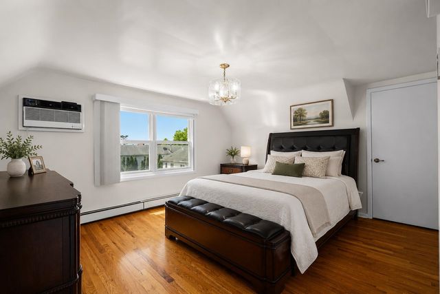 12 EAST 3RD ST, Bayonne, NJ 07002