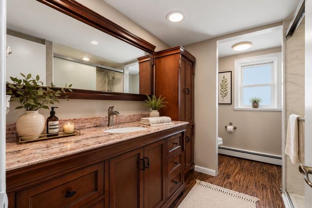 12 EAST 3RD ST, Bayonne, NJ 07002