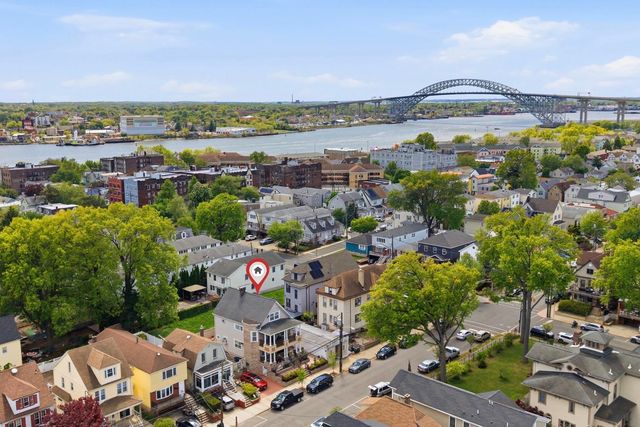 12 EAST 3RD ST, Bayonne, NJ 07002