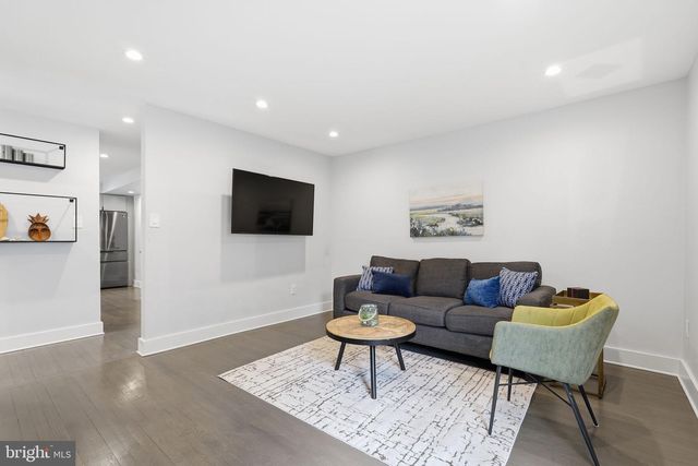 207 UPSHIRE CIR, Gaithersburg, MD 20878