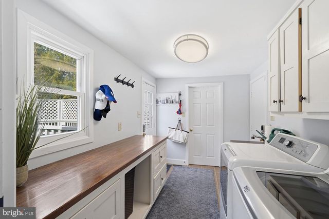 207 UPSHIRE CIR, Gaithersburg, MD 20878