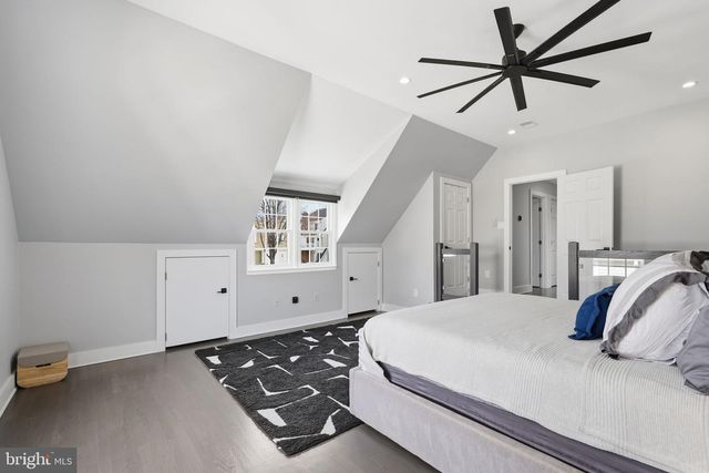 207 UPSHIRE CIR, Gaithersburg, MD 20878