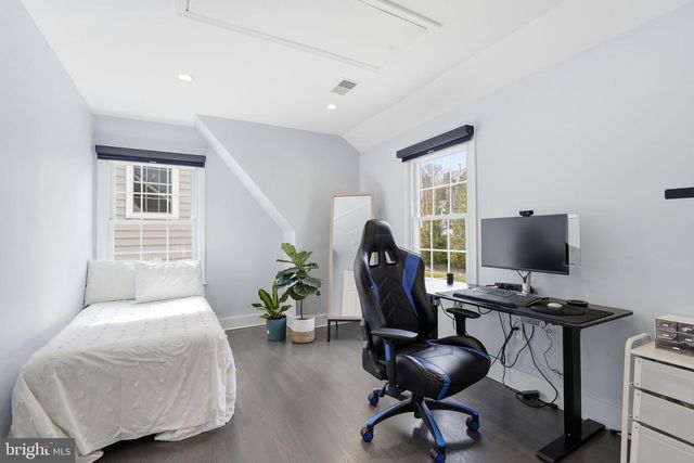 207 UPSHIRE CIR, Gaithersburg, MD 20878