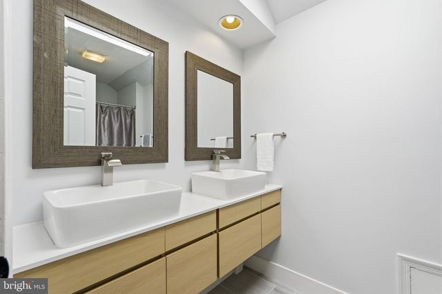 207 UPSHIRE CIR, Gaithersburg, MD 20878