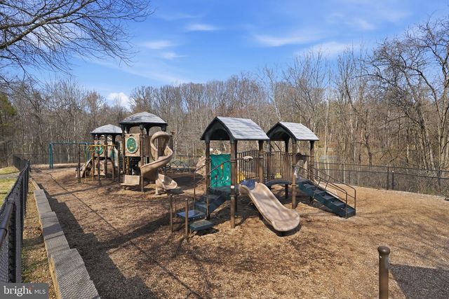 207 UPSHIRE CIR, Gaithersburg, MD 20878