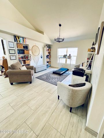 9740 E McAndrew Court, Tucson, AZ 85748