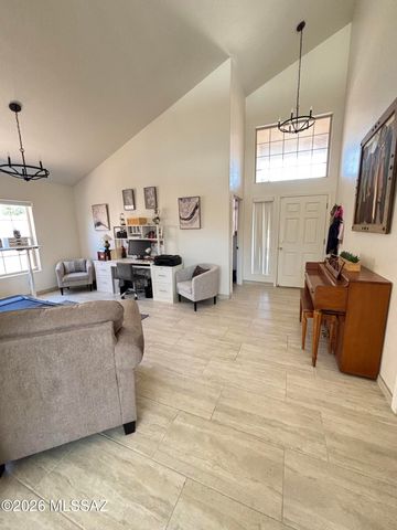 9740 E McAndrew Court, Tucson, AZ 85748