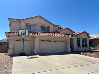 9740 E McAndrew Court, Tucson, AZ 85748