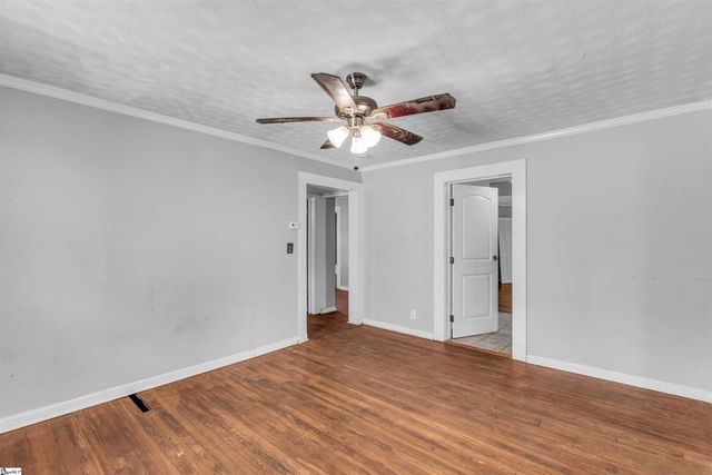 521 Perry Avenue, Greenville, SC 29611