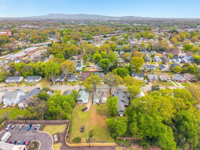 521 Perry Avenue, Greenville, SC 29611