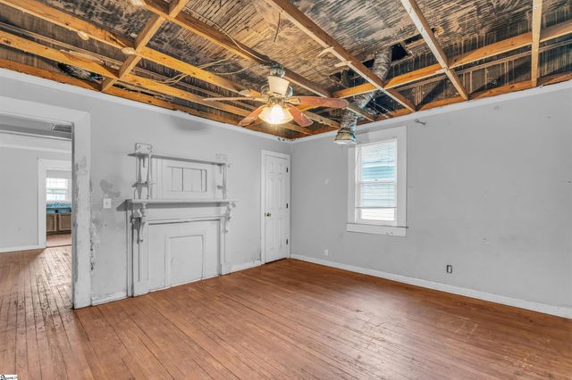 521 Perry Avenue, Greenville, SC 29611