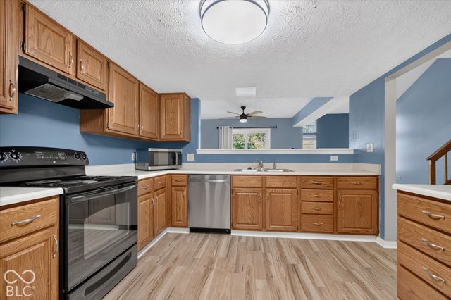 9433 Wimbledon Court, Indianapolis, IN 46250
