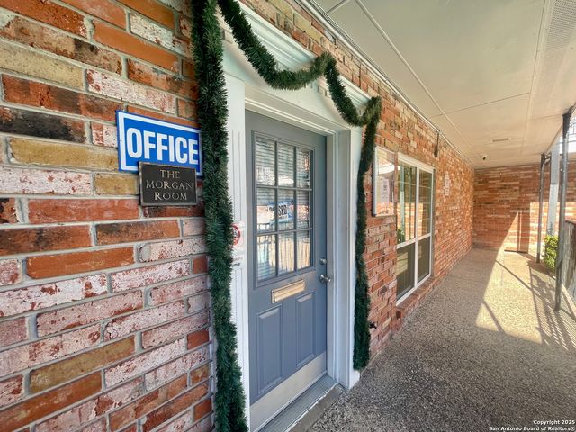 8401 N New Braunfels Ave, San Antonio, TX 78209