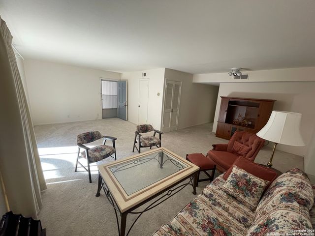 8401 N New Braunfels Ave, San Antonio, TX 78209