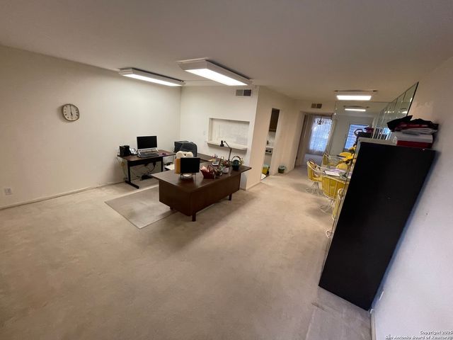 8401 N New Braunfels Ave, San Antonio, TX 78209