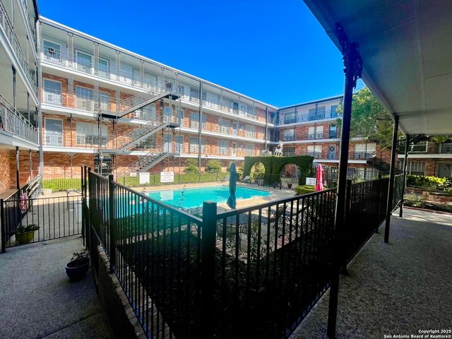 8401 N New Braunfels Ave, San Antonio, TX 78209