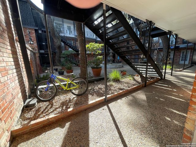 8401 N New Braunfels Ave, San Antonio, TX 78209