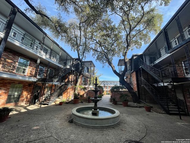 8401 N New Braunfels Ave, San Antonio, TX 78209