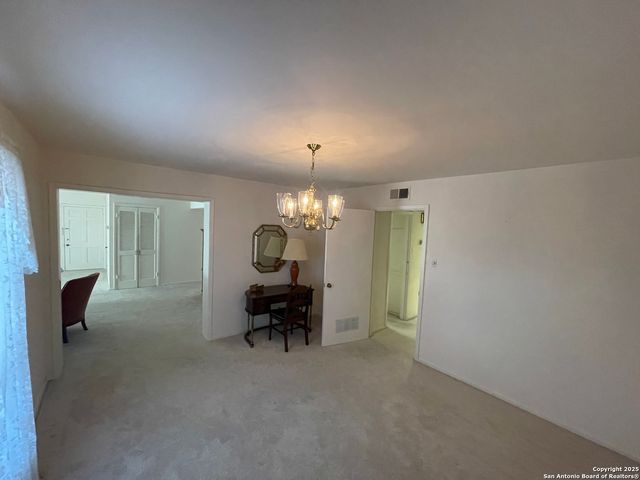 8401 N New Braunfels Ave, San Antonio, TX 78209