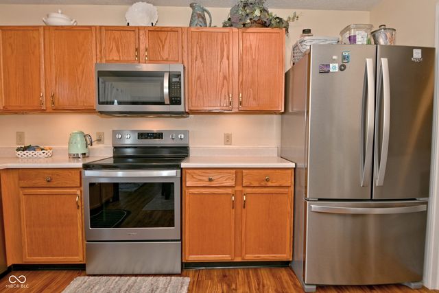 8710 Blooming Grove Drive, Indianapolis, IN 46113