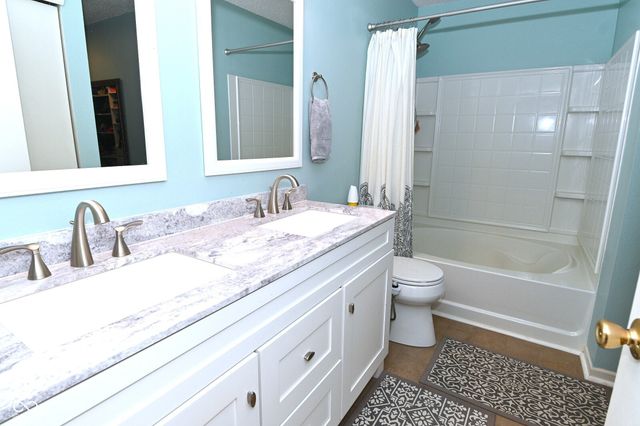 8710 Blooming Grove Drive, Indianapolis, IN 46113