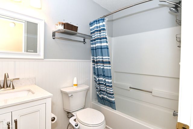 8710 Blooming Grove Drive, Indianapolis, IN 46113