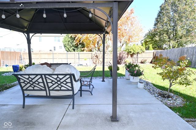 8710 Blooming Grove Drive, Indianapolis, IN 46113