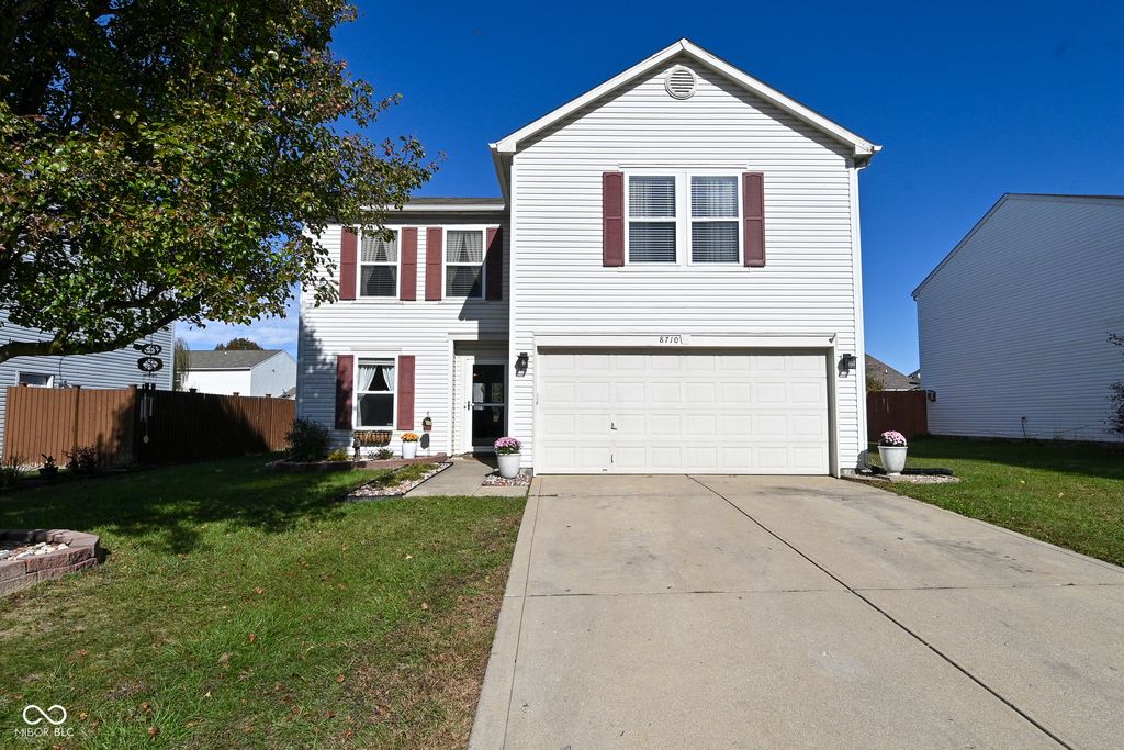8710 Blooming Grove Drive, Indianapolis, IN 46113