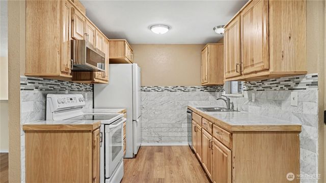 5710 188th Avenue E, Bonney Lake, WA 98390