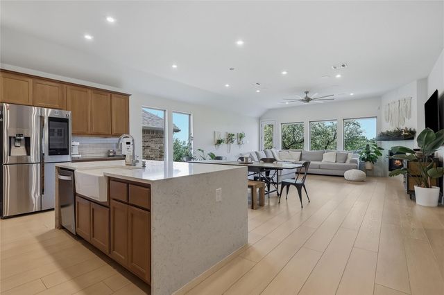 8407 PRAIRIE RYE DR, Lago Vista, TX 78645