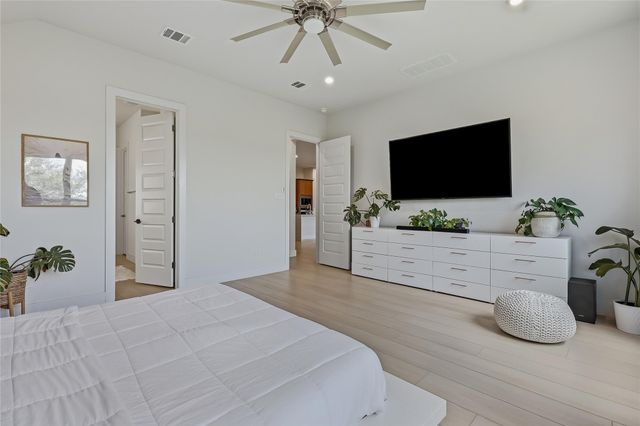 8407 PRAIRIE RYE DR, Lago Vista, TX 78645