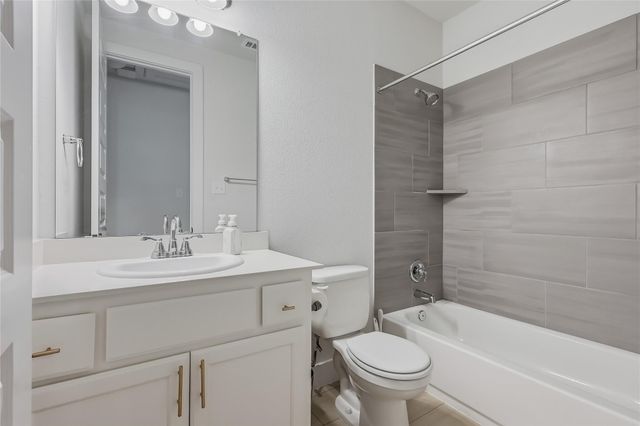 8407 PRAIRIE RYE DR, Lago Vista, TX 78645