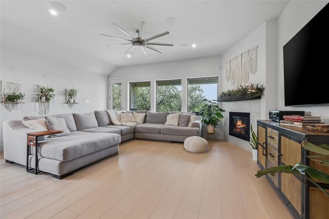 8407 PRAIRIE RYE DR, Lago Vista, TX 78645