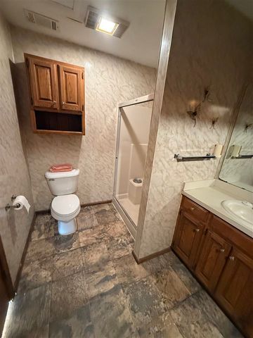 442 Circle Dr, Frederick, OK 73542