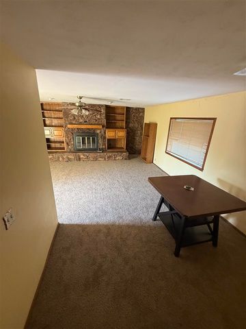 442 Circle Dr, Frederick, OK 73542