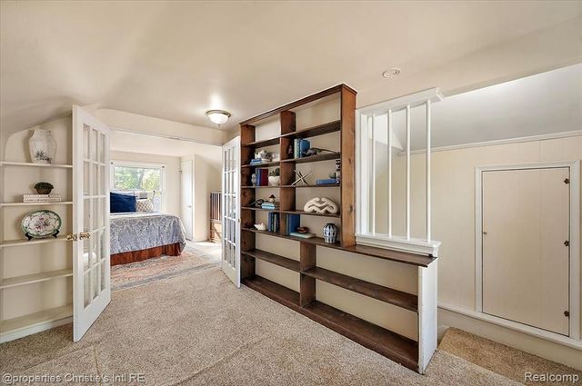 21628 Newcastle Road, Harper Woods, MI 48225