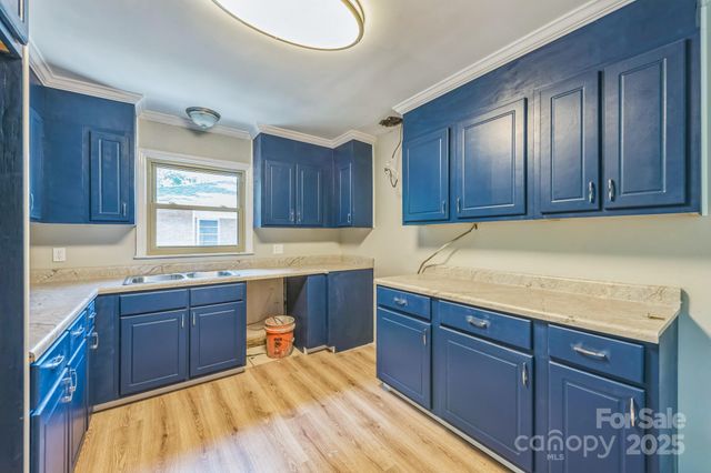 5326 Dolphin Lane 10, Charlotte, NC 28215